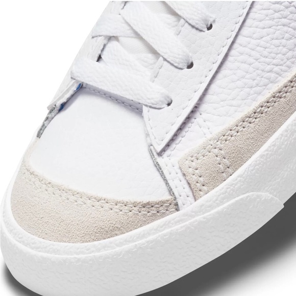 Nike Blazer Mid 77
White Lemon Velcro (GS) - Picture 4 of 7